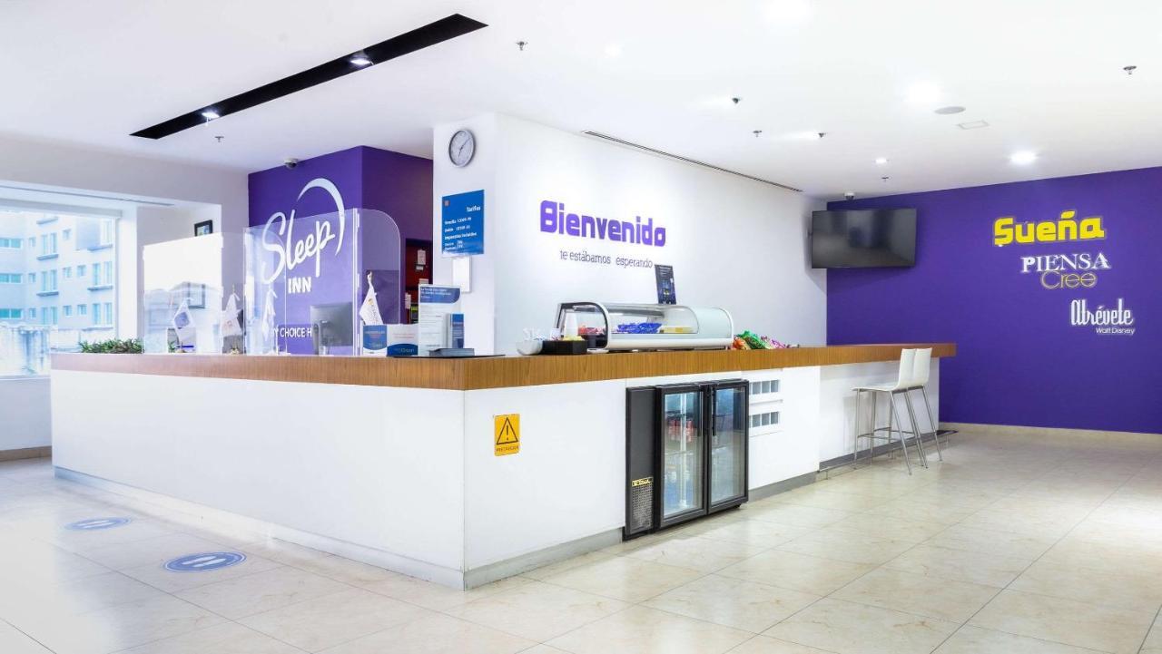 Sleep Inn Leon Antares Bagian luar foto