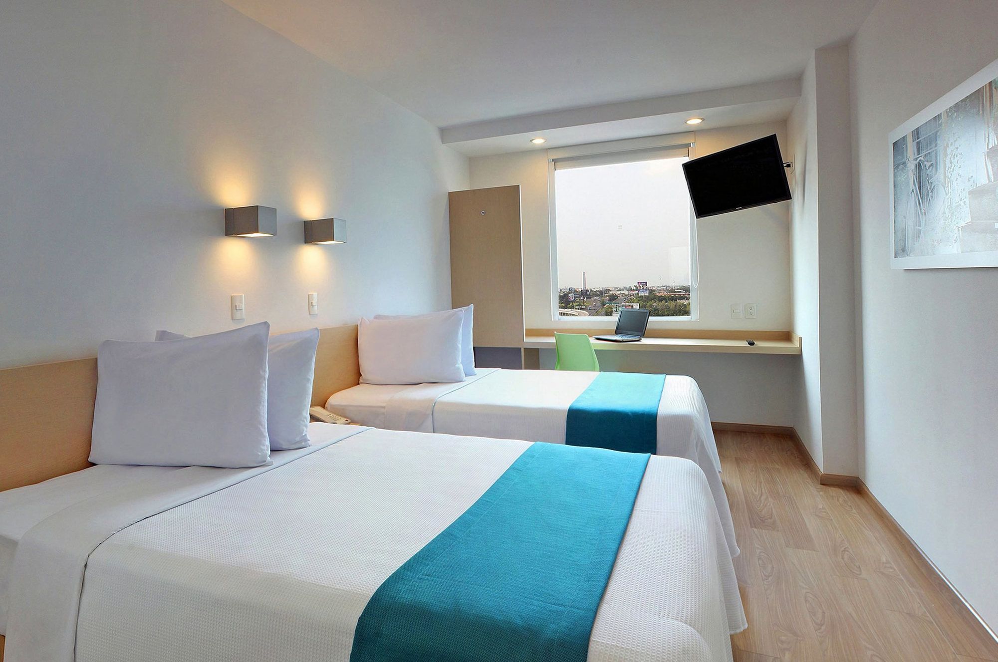 Sleep Inn Leon Antares Bagian luar foto